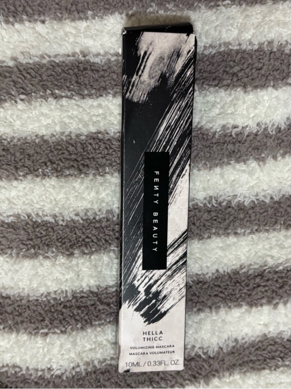 NWT Fenty Beauty Hella Thicc Volumizing Mascara — Black